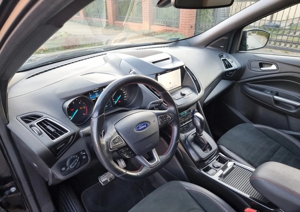 Ford Kuga cena 109899 przebieg: 70000, rok produkcji 2019 z Sosnowiec małe 596